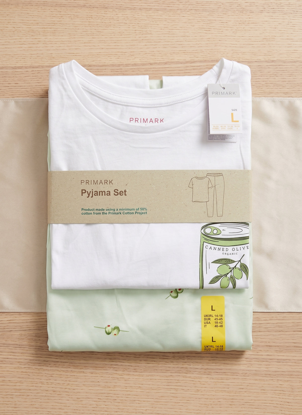 PRIMARK Half Sleeve Pyjama Sets (PJ Set) SIZE (Large) (White with Pistachio Trouser)